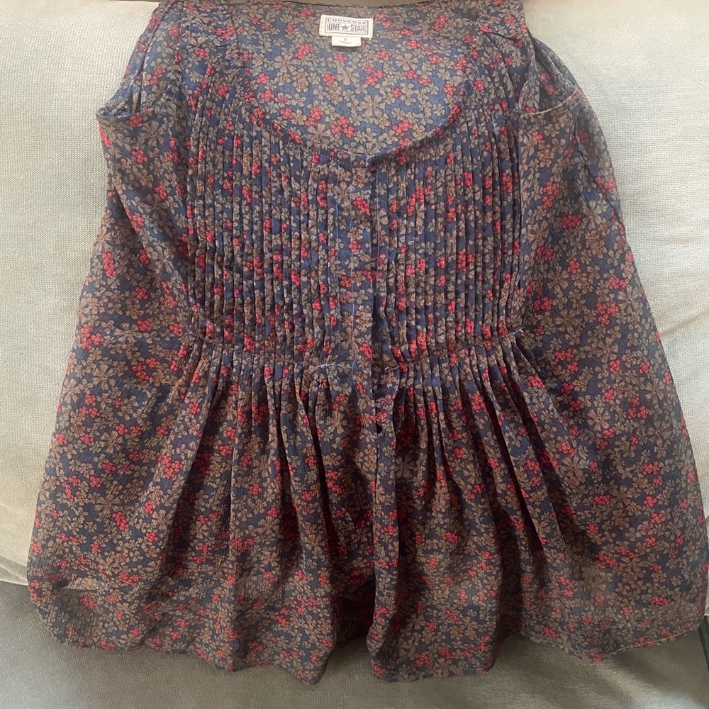 Converse summer blouse